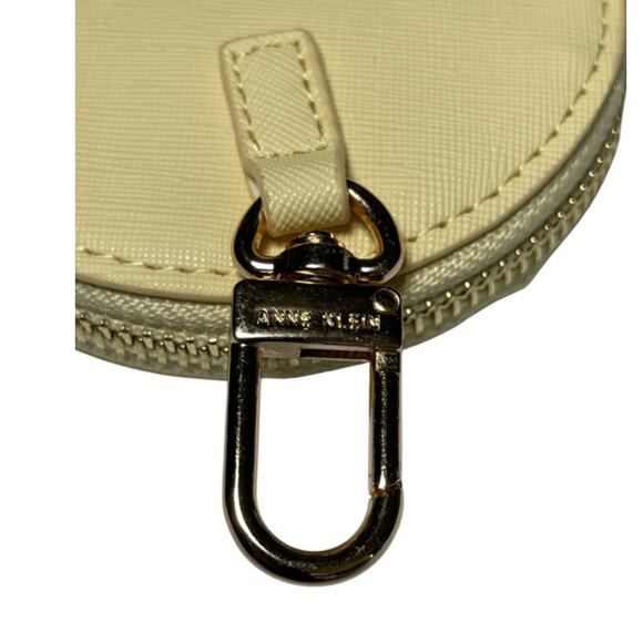 NEW Anne Klein Round Coin Purse Clip Cream Zip Close Pouch Swivel Clip - Picture 6 of 9